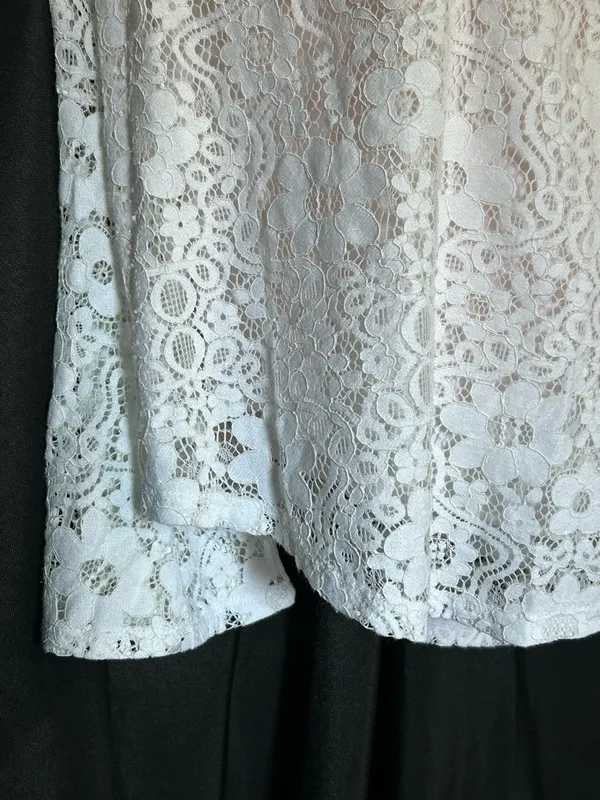 Hollister White Lace Cold-Shoulder Tie-Front Blouse XS - Image 6