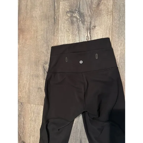 Lululemon Fast and Free‎ Size 4 Black Workout Leggings excellent condition - Image 3