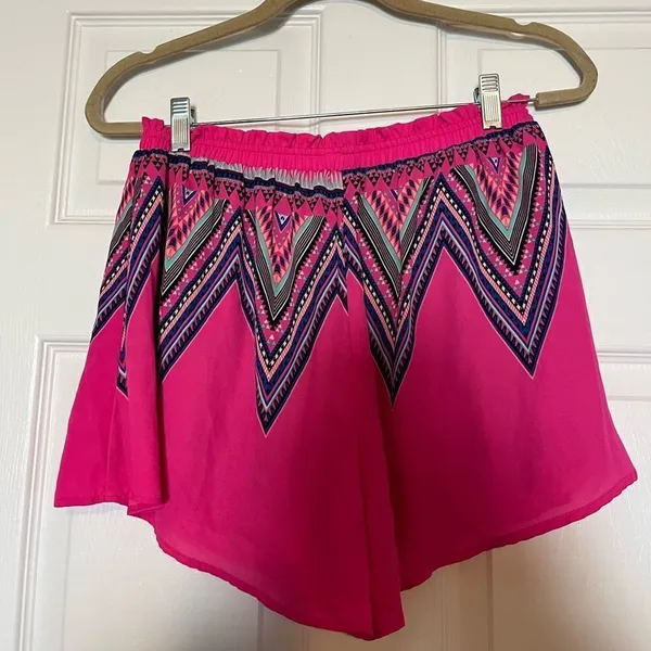 Lush Elastic Shorts - Image 5