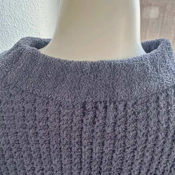 Love Tree Cropped Waffle Knit Sweater - Medium - Image 6