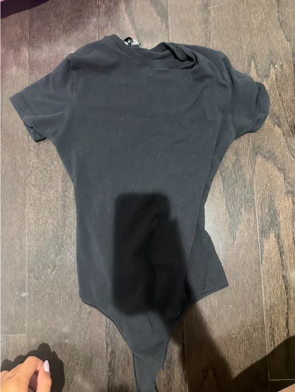 SKIMS T-Shirt Bodysuit Black - Image 2