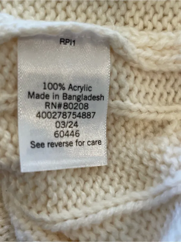 SO Cable Knit Cropped Boxy Sweater Women's Lg Cream V-Neck Winter Holiday Fall - Image 4