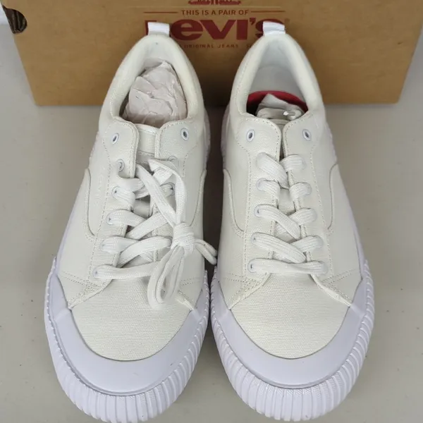 New w/ box Levi's sz women's 8 all solid white sneakers chunky gum - Image 3