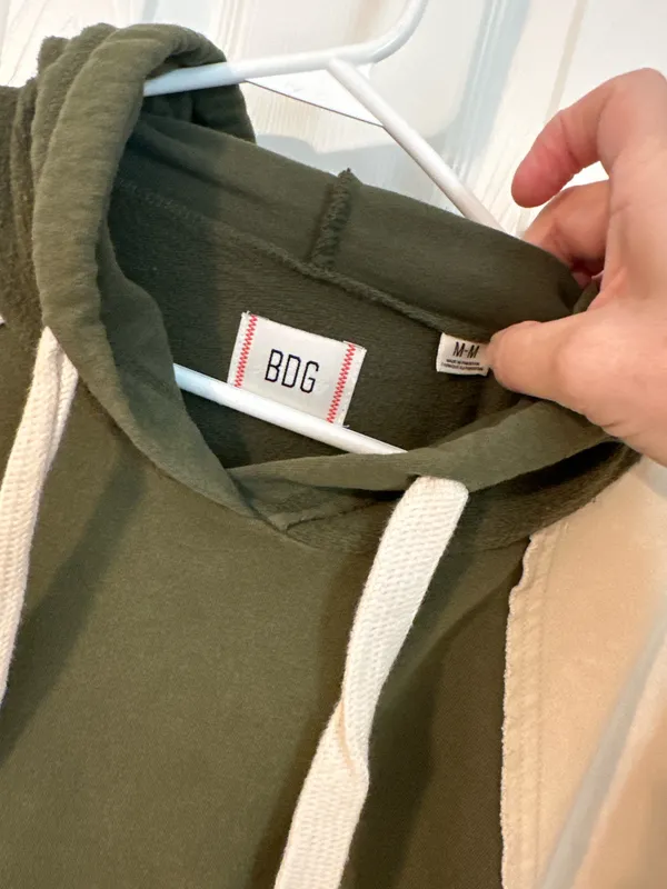 BDG Urban Outfitters Sweatshirt - Image 4