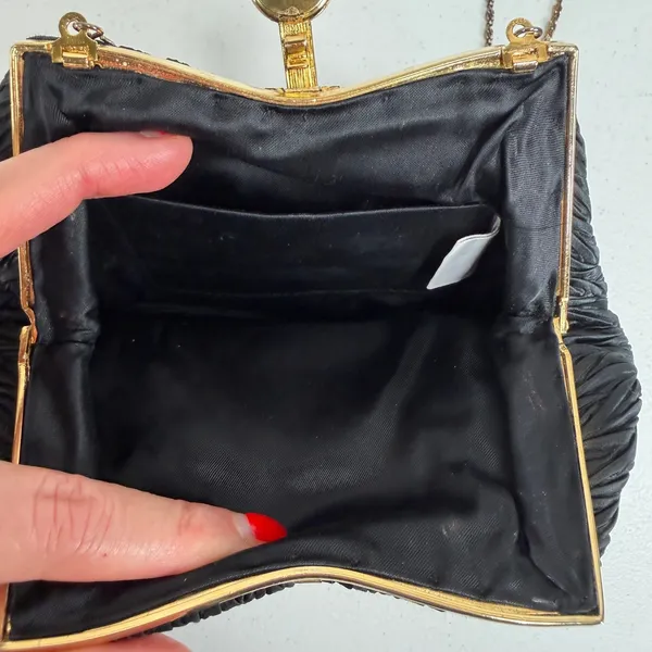 Vintage La Regale Black Pleated Evening Clutch Bag Pearl Clasp Gold Chain Strap - Image 7