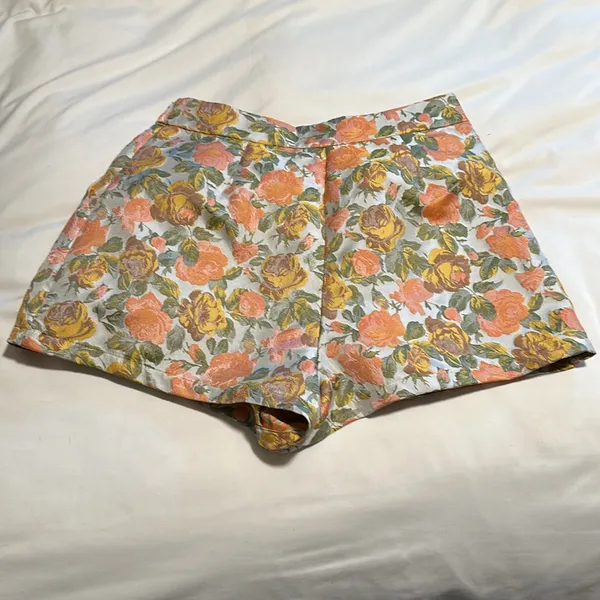Flowered shorts - Image 3