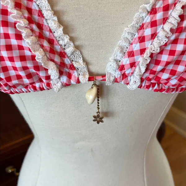 Red and White Check with Lace Trim Bikini Top Bottoms Set Women’s Large - Image 4
