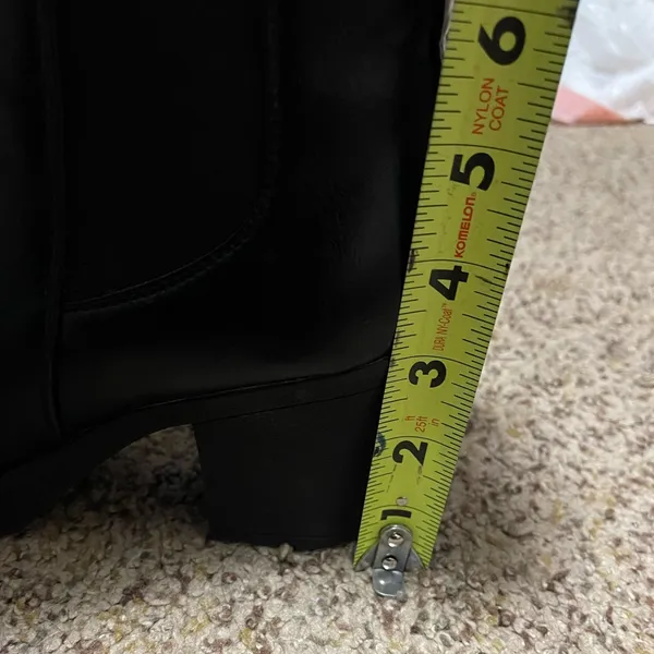 Refresh Black Boots booties heel size 8 - Image 9
