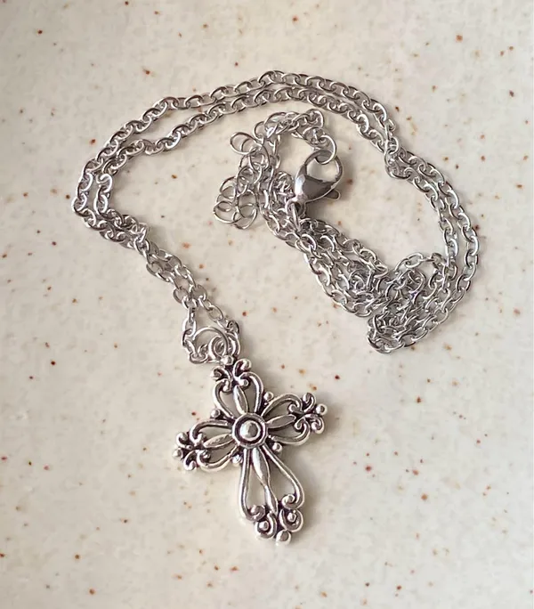 Handmade vintage antique goth cross necklace✝️ - Image 4
