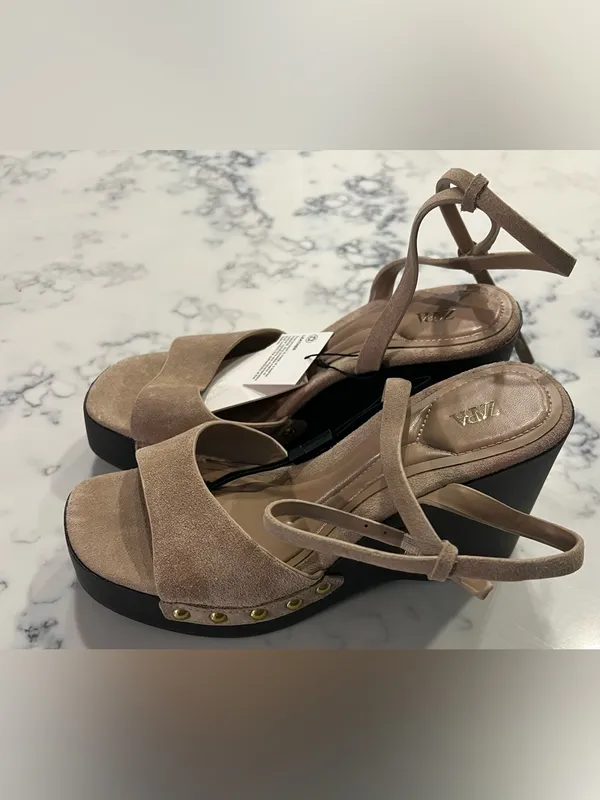 NEW Zara Women’s Studded Suede Heeled Sandals Leather Size 6 36 Wedges - Image 3