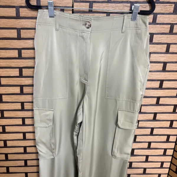 Joie Light Green Satin Cargo Pants Size 6‎ - Image 2