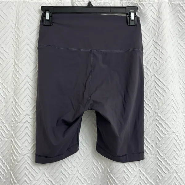 Everlane The Perform Bike Short Ink Gray Size‎ Small - Image 3