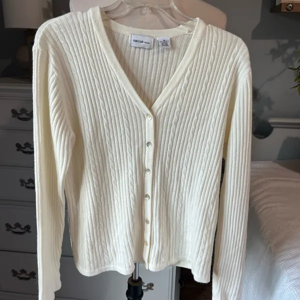 Vintage Classic Cable Knit Cardigan Cream Acrylic Lightweight Sweater Womens M - Image 9