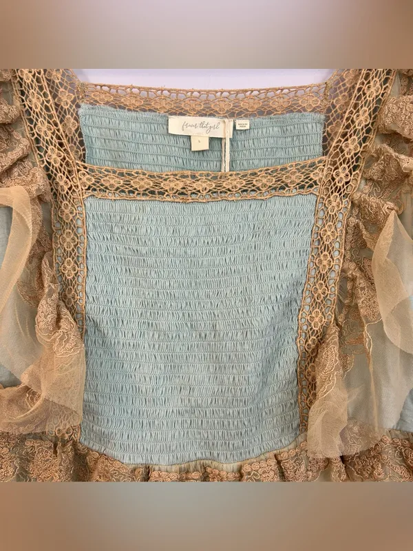 NWT Forever That Girl Blue/Tan Ruffle Lace Peplum Fairy Top Large Anthropologie - Image 10
