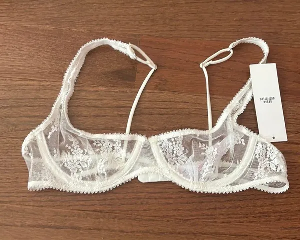 Urban Outfitters NWT Out From Under Amber Firecracker Lace Underwire Bra - 34A - Image 3
