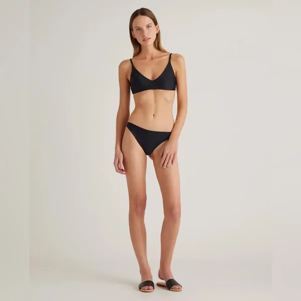 NWT Quince Black Italian v-neck bikini top Sz L - Image 5