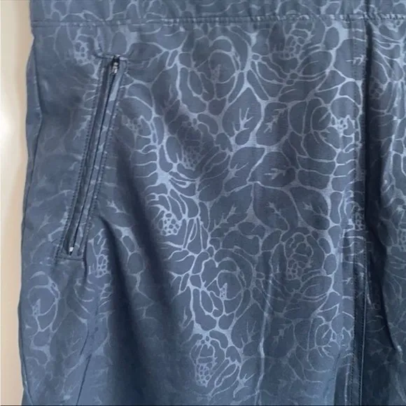 5/$30 🎈 Orvis women’s large floral‎ athleisure skort - Image 3