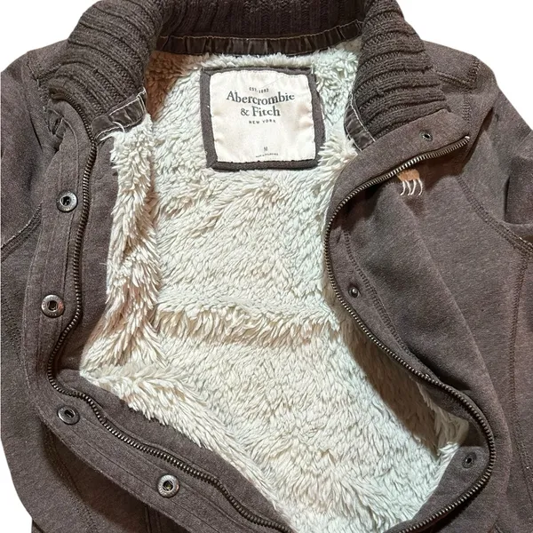 Y2K Abercrombie & Fitch Faux Fur Lined Preppy Soft‎ Girl Cozy Core Jacket 2000s - Image 4