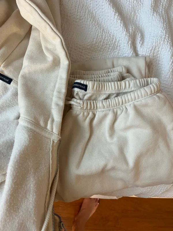 Brandy Melville Sweat Set - Image 2