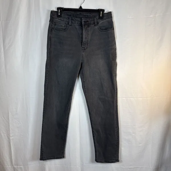 Women’s American Eagle Mom Jean Black Jeans Straight Leg Size 8 Preowned - Image 3