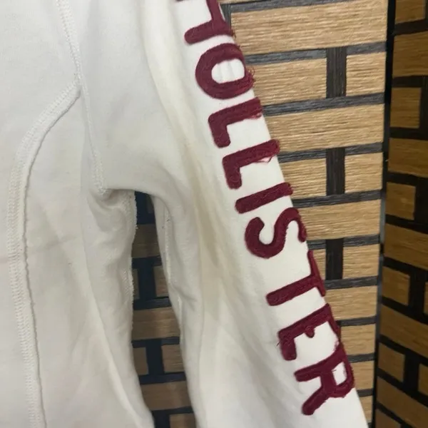 Hollister Cream Button Front Cardigan Size‎ Large - Image 8