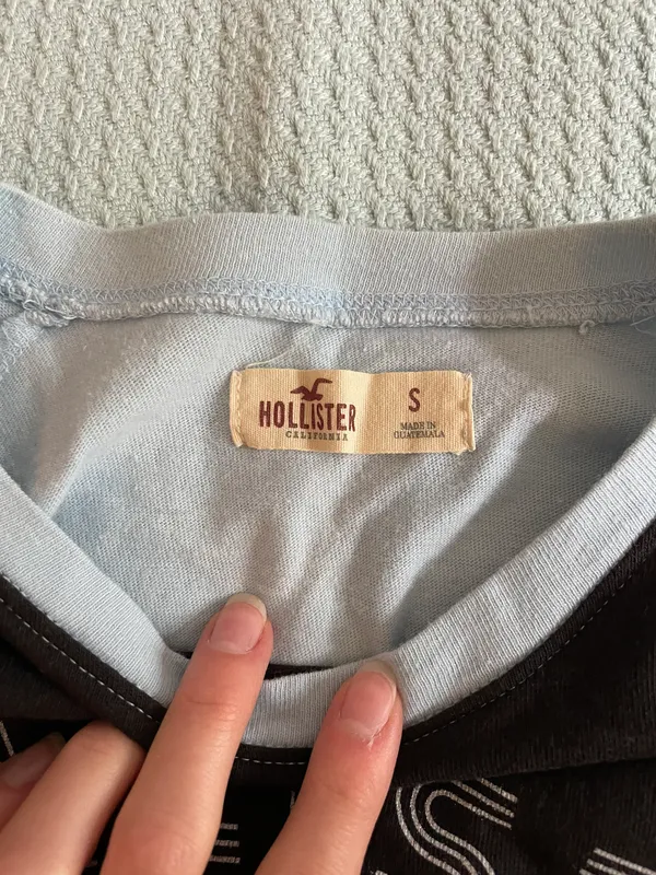 Hollister Long Sleeve T-shirt - Image 3