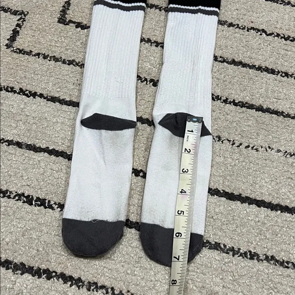 PINK Victoria's Secret women’s White Socks - Image 4