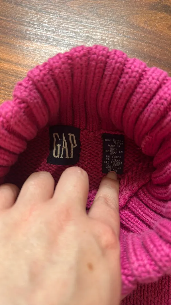 Vintage Gap Sweater - Image 2