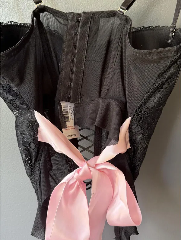 Adult Large Black Lace Bow Corset with Pink Satin Bow - Image 4