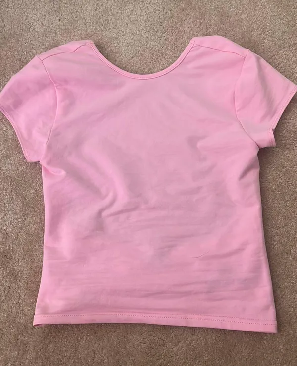 Edikted Open Back Tshirt - Image 5