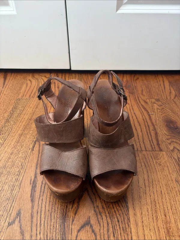 Musse & cloud wooden/leather platform heels size 38/7 - Image 2