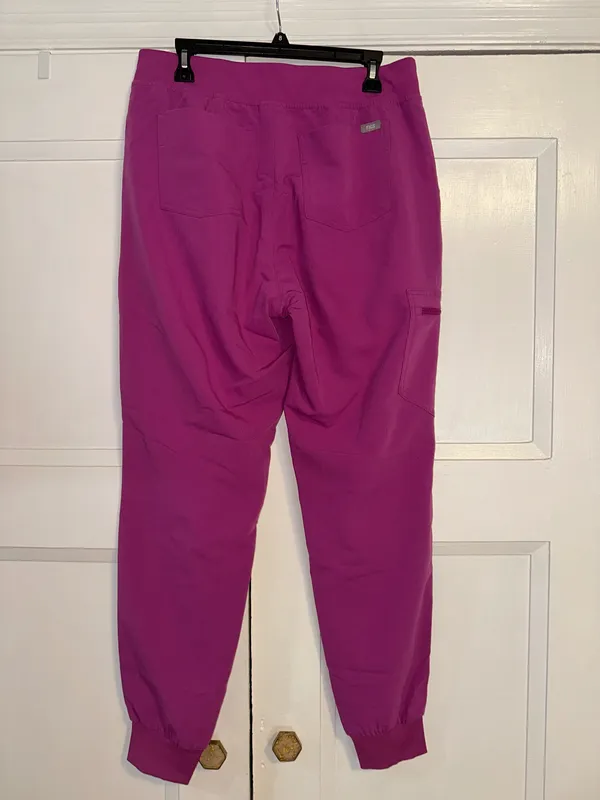 FIGS Women’s Bright Fuschia Zamora Joggers - Image 2