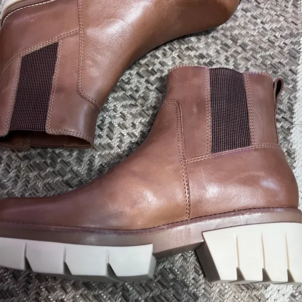 Bernardo Sutton Chelsea Boot Womens Sz 9 - Image 7