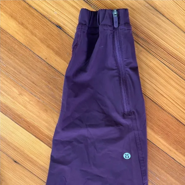 Lululemon Adapted State Jogger in Cassis Size 8 - Image 6