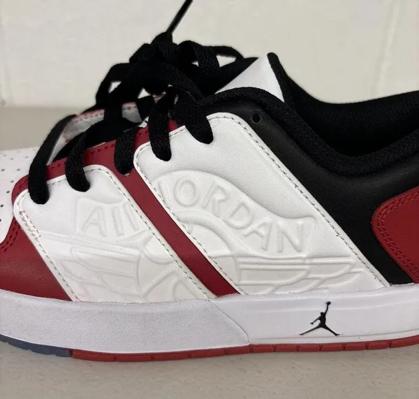 4.5y Nike Jordan NU Retro 1 Low GS Varsity Red White Kids Youth FB4412 611 Shoe - Image 3