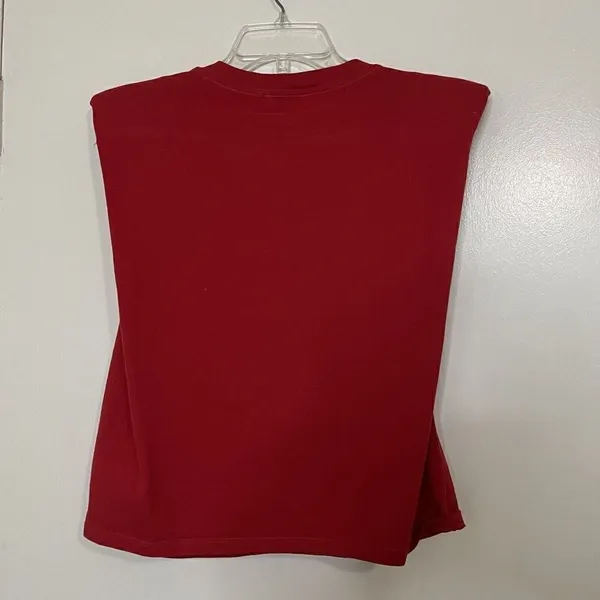 ARITZIA Babaton red vneck padded shoulder sleeveless top size XS - Image 5