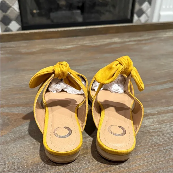 Journee‎ Collection Telulah Yellow Bow Mule Slip-On Flats Size 5.5 NIB - Image 9