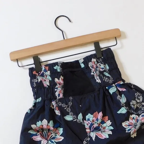 FREE PEOPLE Movement The Way Home‎ Floral Shorts Black Athletic Print X-Small - Image 10