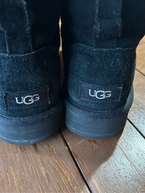 UGG Classic Mini Platform boots booties featuring thick soles and suede uppers. - Image 3