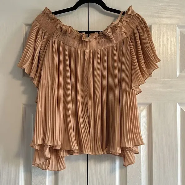 Endless Rose Off Shoulder with Adjustable Straps Tan Pleated Flowy Blouse - Image 5
