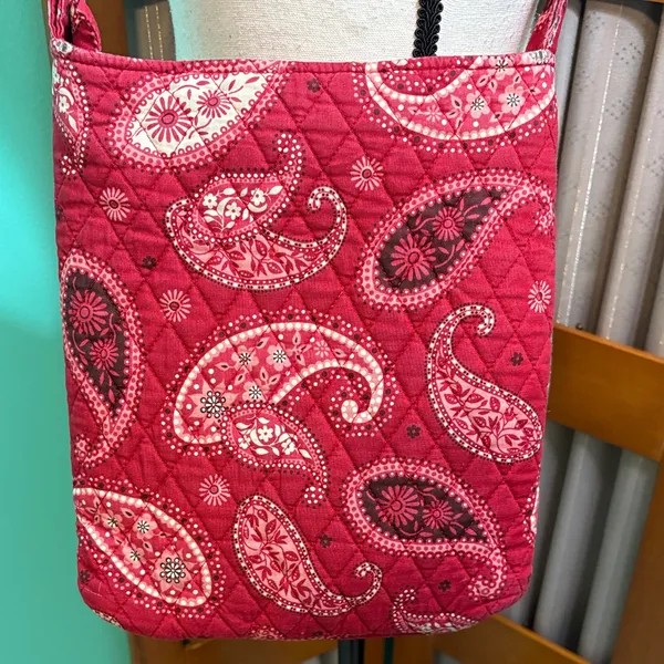 Vera Bradley Red Paisley Crossbody Bag - Image 8