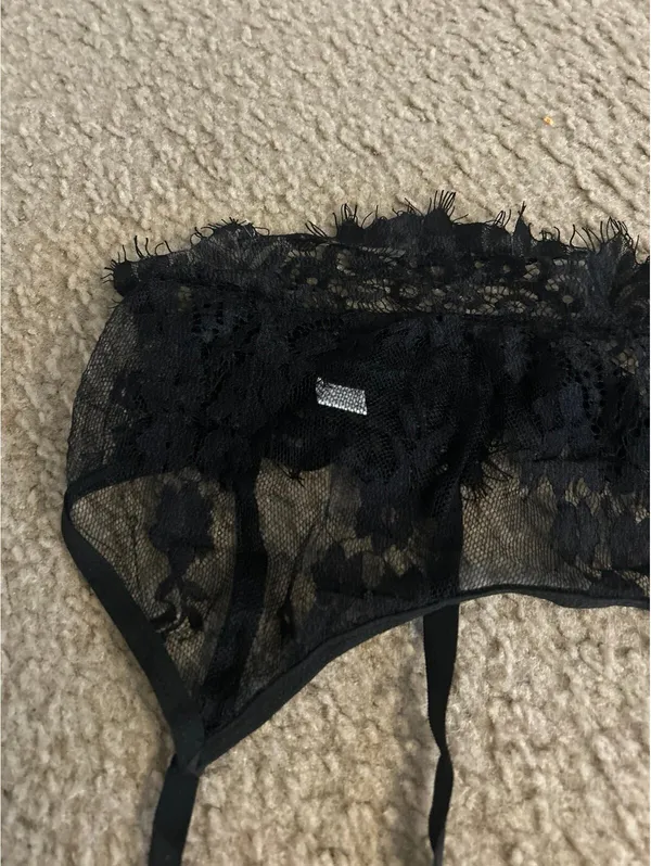C274 Garter Belt woman black small /medium size unused - Image 2