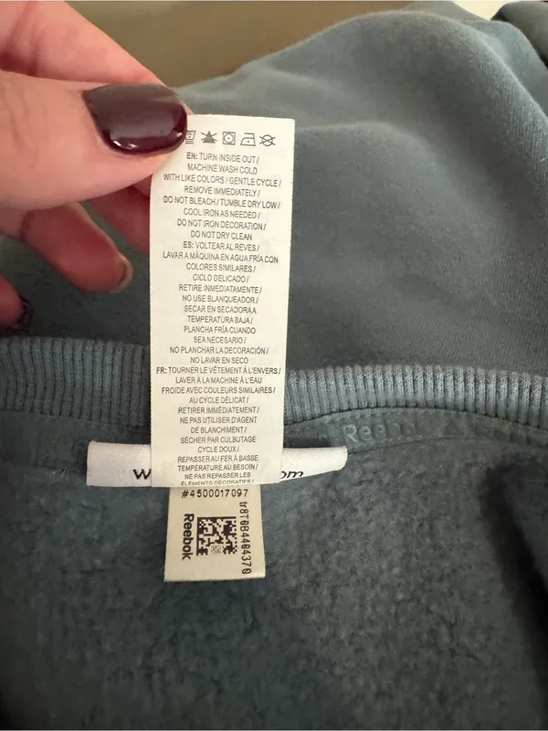 Reebok Gray Embossed Logo Sweatshirt (M) - Image 3