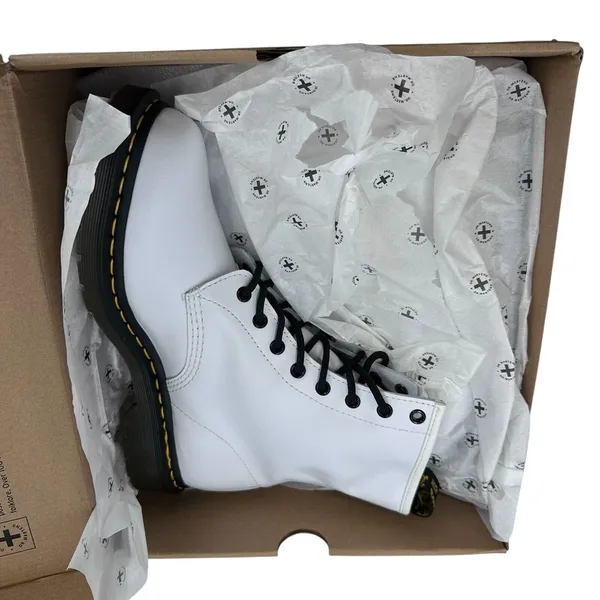 Dr. Martens 1460 Smooth Leather Lace Up Boots Women's Size 11‎ White NWB Combat - Image 6