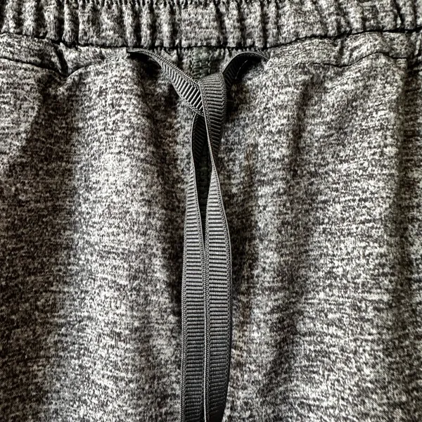 1045. Lululemon Final Play Crop 23" pants in Heather Lux Multi Black. Sz 12 - Image 2