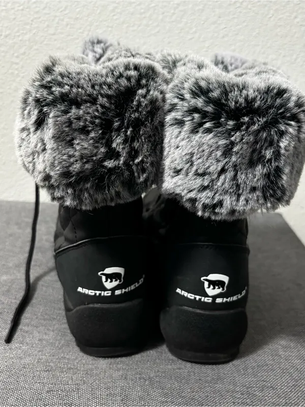 ArcticShield Waterproof Snow Boots Black Faux Fur Size 6 - Image 5
