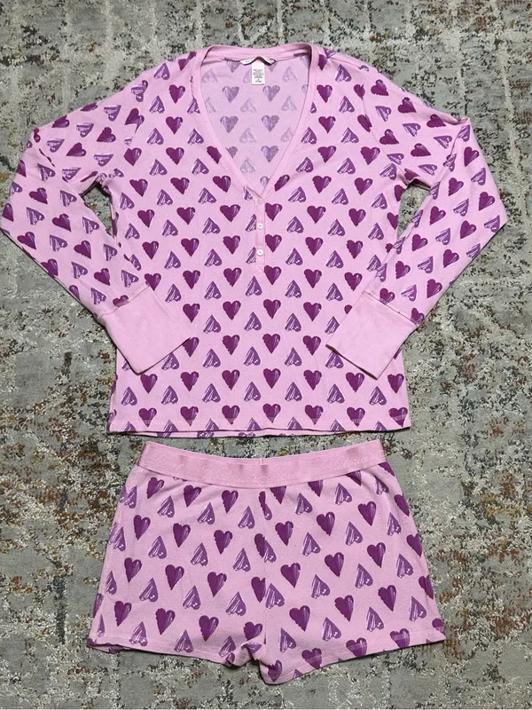 Victoria's Secret Pink Thermal Shorts Pajama Set size Medium - Image 10