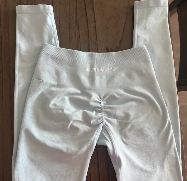 Alphalete Amplify Leggings - Image 3