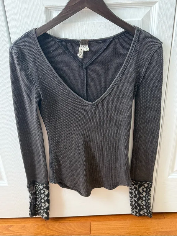 Free People Art School Cuff Thermal - Image 2