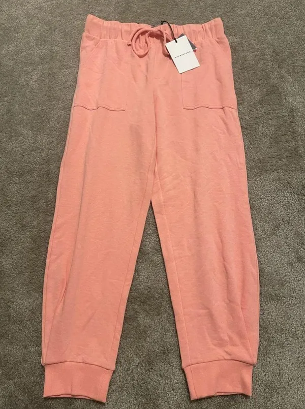 NWT Women’s Mid Rise Jogger Joggers Pants Coral Pink Size M - Image 3